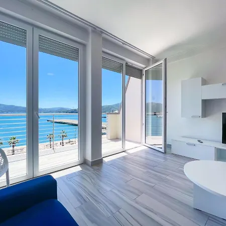 Fronte Mare 20 Villa